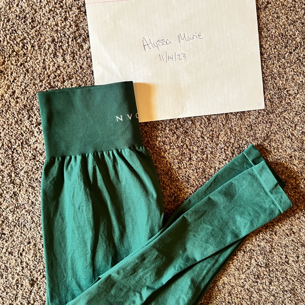 NVGTN leggings size small